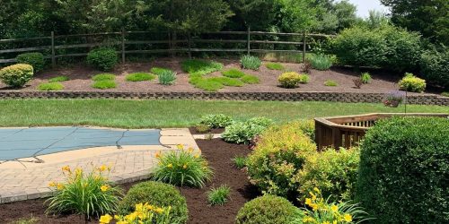 Landscaping, Landscaping Company, Landscaping Contractor, Landscaping Installation, Flower Beds, Mulch Installation, Free Estimate
